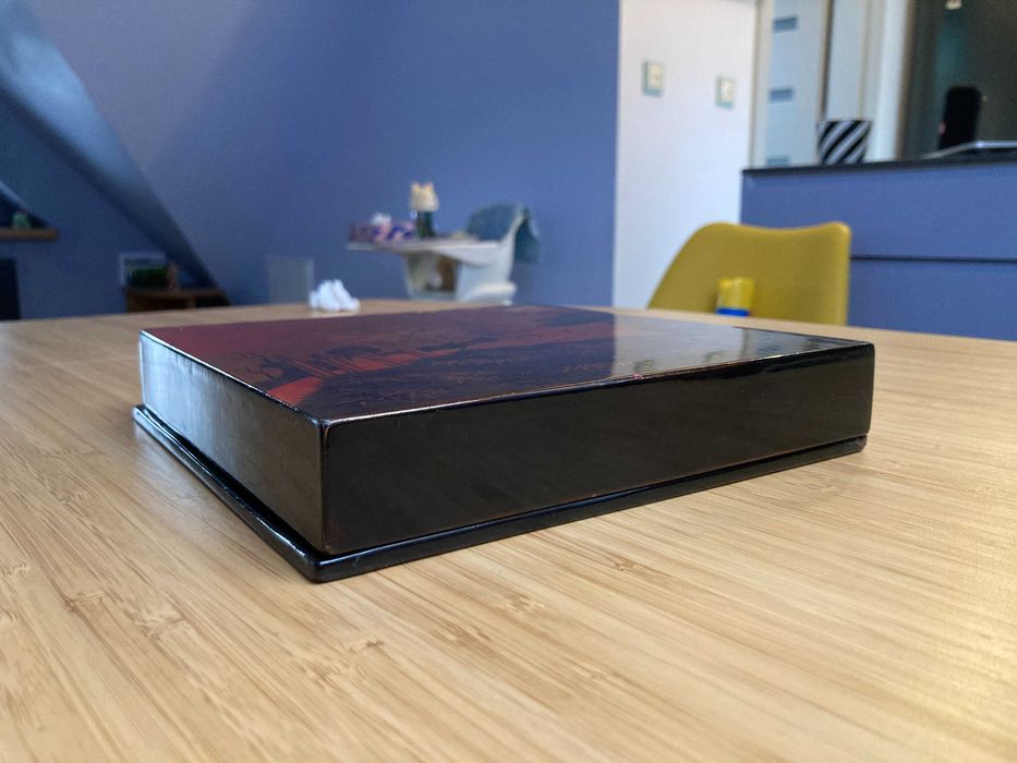 Chińska szkatułka laka drewno drewniana pudełko  lakierowane puzderko