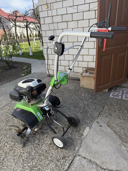 Продам культиватор