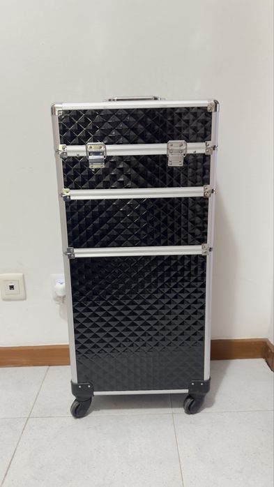 Mala de maquilhagem preta