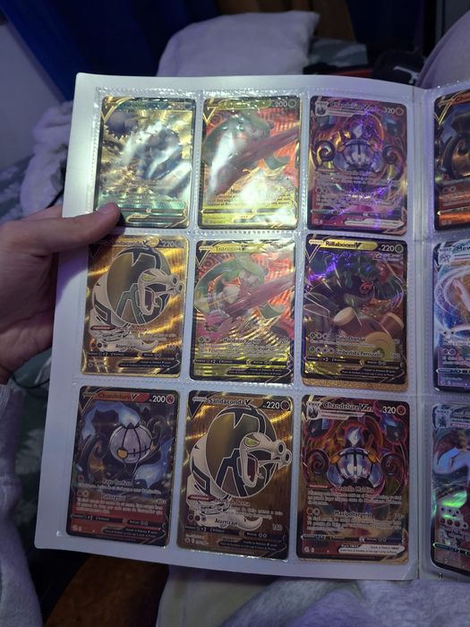 Caderneta de cartas de pokemon