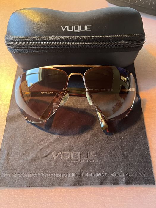 Óculos de sol da marca vogue