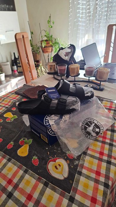 Birkenstock novas metade do preço