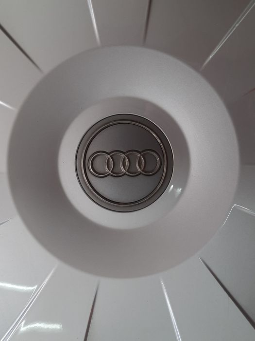 (3) Kołpaki 16" - Audi