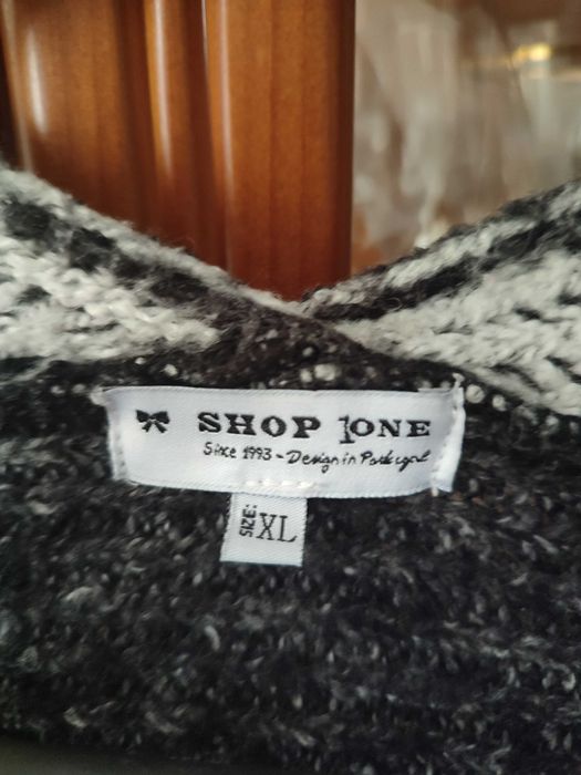 Casaco comprido em malha