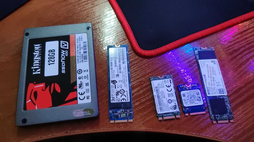 SSD 2.5 M2 SATA M2 NVME 128Gb 256Gb 180Gb