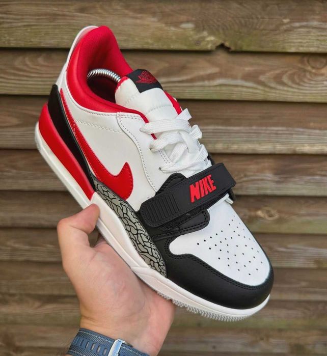 Кроссовки мужские Nike кожа натуральная Найк белые с красным