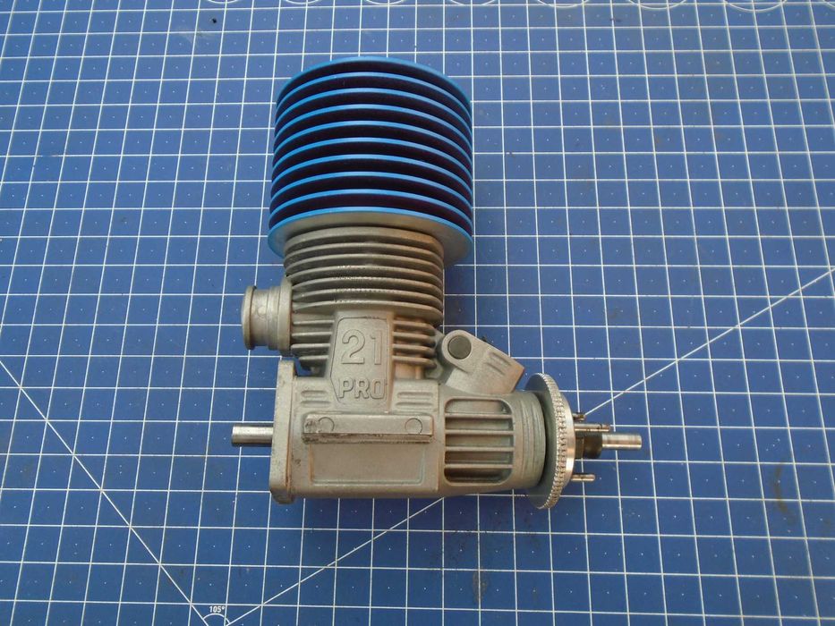 Silnik Thunder Tiger  Spalinowy 21  NITRO Modele RC Modelarski