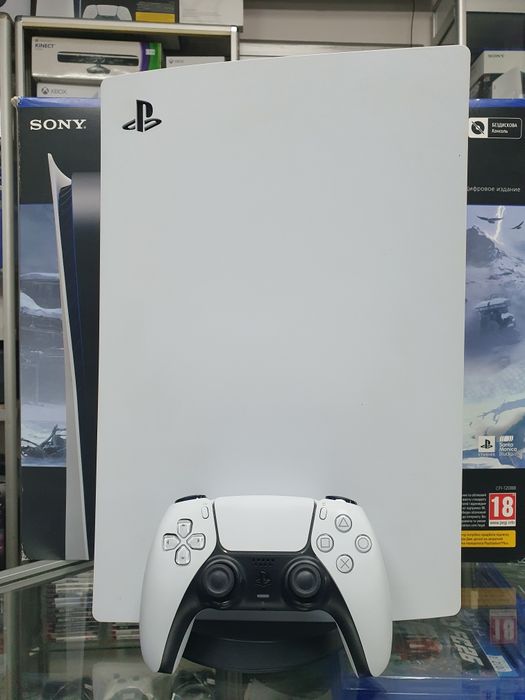 Ігрова приставка Sony PlayStation 5 PS5 Digital Edition 825Gb