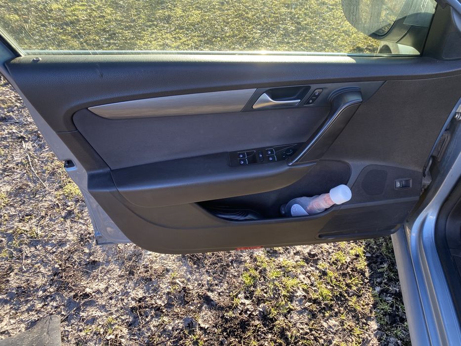 Volkswagen Passat B7 Европа 2.0 TDI DSG DQ250