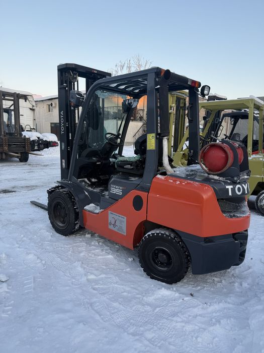 Навантажувач, погрузчик, кара Toyota Tonero 35 HST (не STILL, Linde)