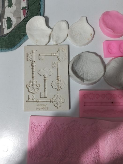 Bakery Silicone Molds433585860106659841