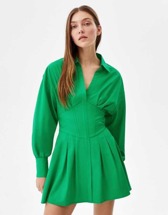 Koszulowa sukienka tunika zielona Bershka gorset