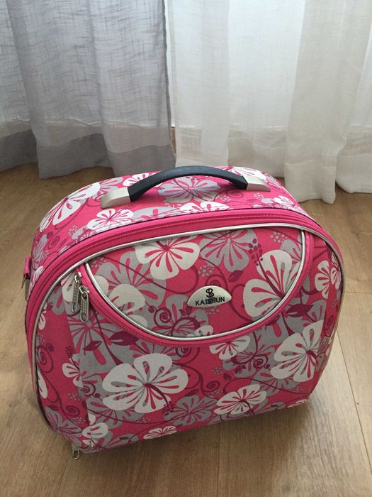 Mala de Viagem de mão cor-de-rosa