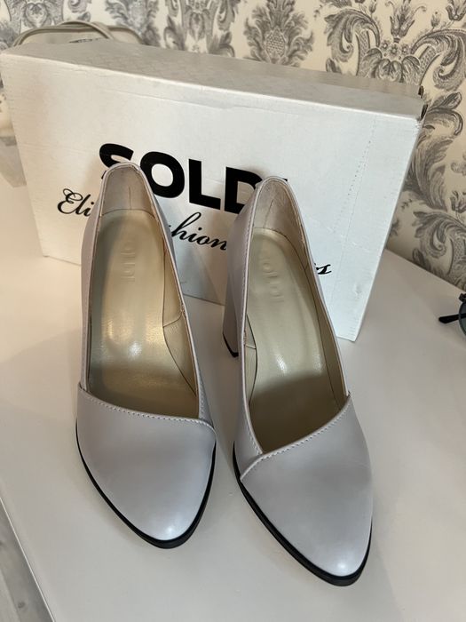 Шкіряні туфлі SOLDI  Нові