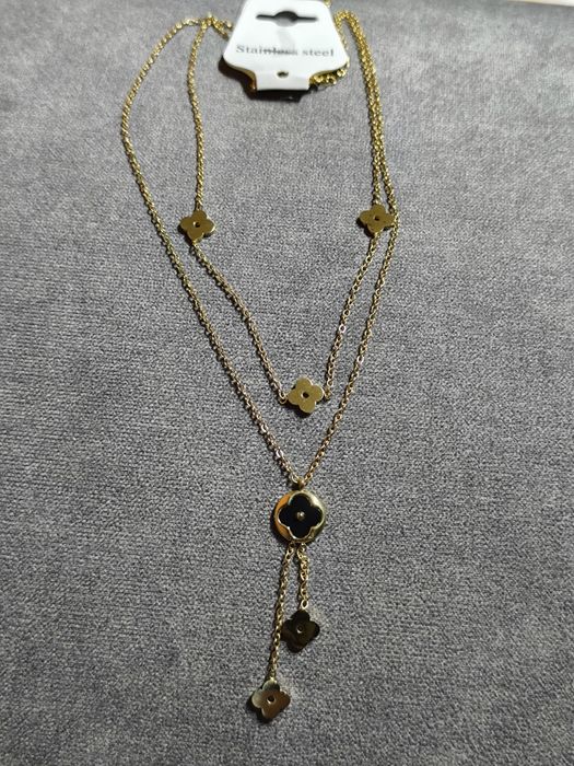 Mega celebrytka stal nierdzewna