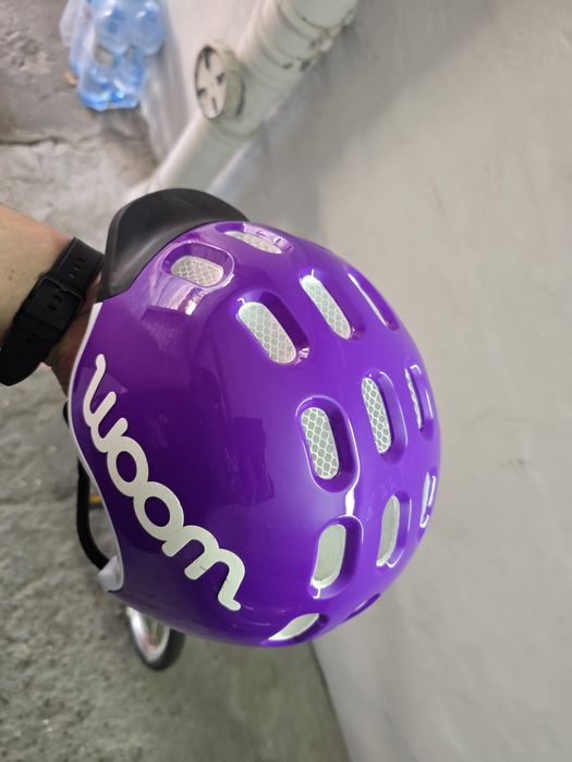 Woom 2 fioletowy z kaskiem i adapterami