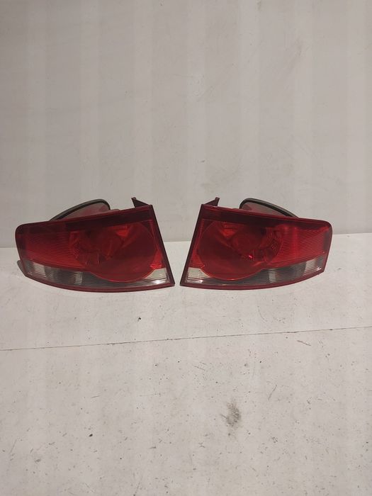 Seat Altea XL tylna lampa prawa lewa tył prawy lewy