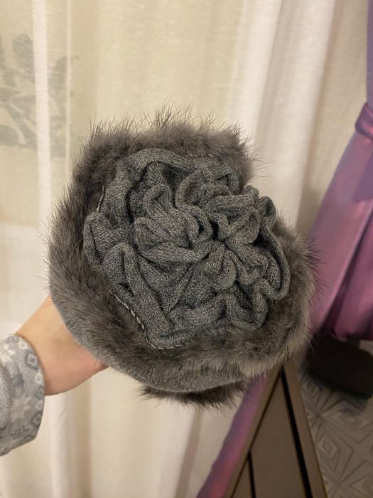 Шапочка женская красивая