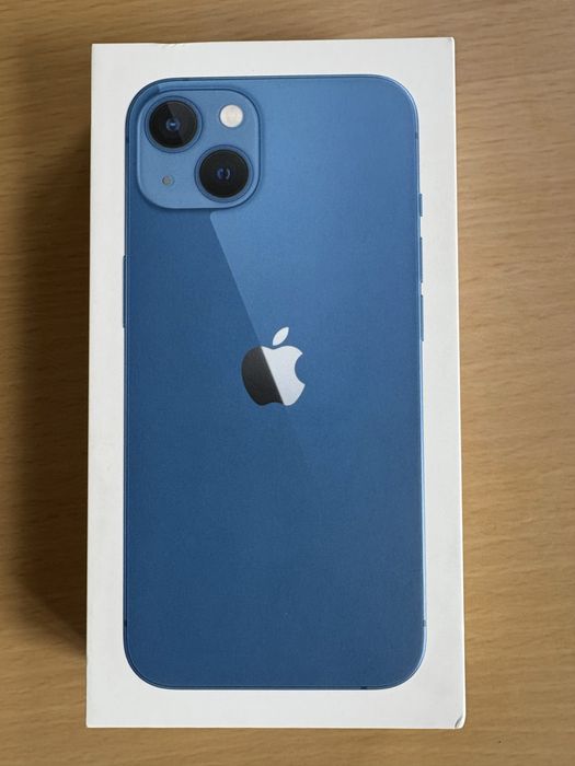 iPhone 13 / 256 GB / niebieski – model A2633 + szybki Spigen