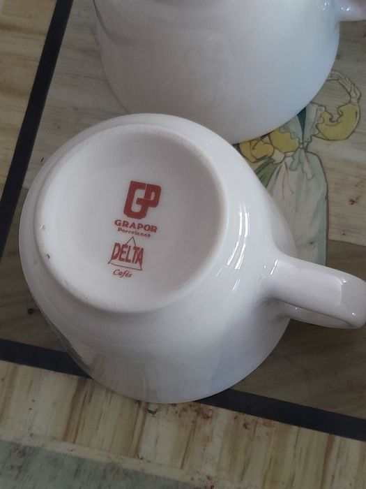 Lote de doze chavenas cafe Delta "Mussulo