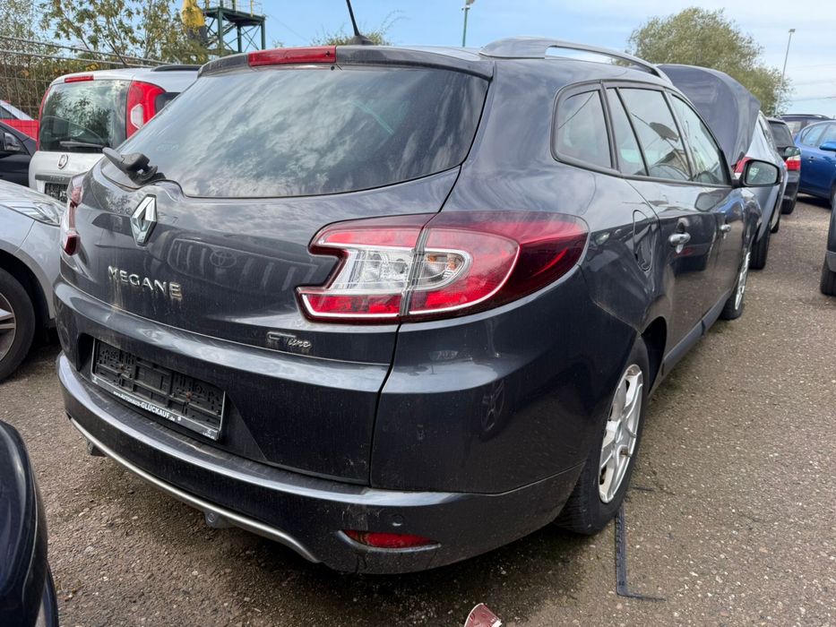 Renault Megane 3 GT Line TEB66 бампер передній