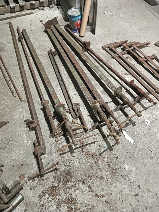 Sargentos para indústria das madeiras