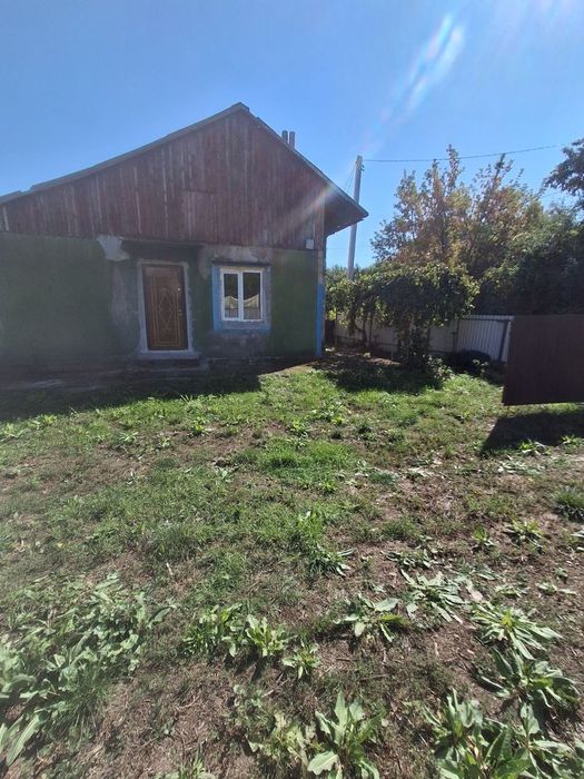 Частина будинку в м.Чнрнівці вул Кармелюка біля Нововінницької