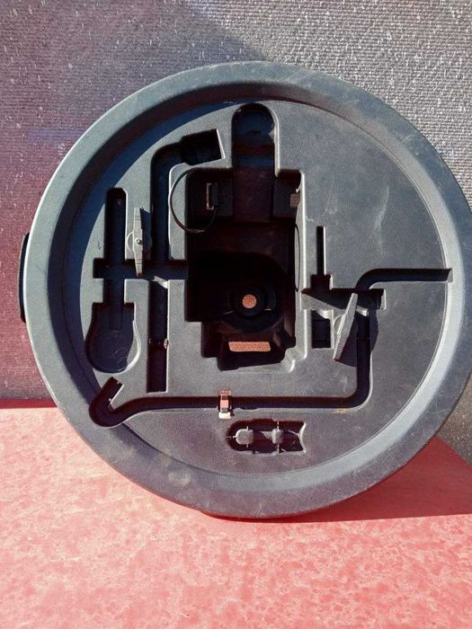 Крышка запаски 15r