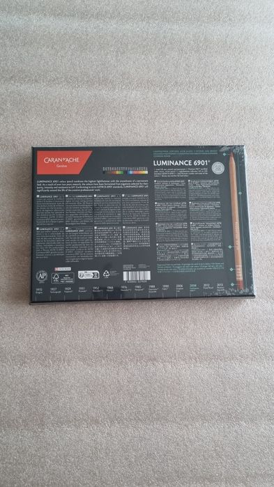 Komplet kredek Caran D Ache 20 szt. LUMINANCE 6901