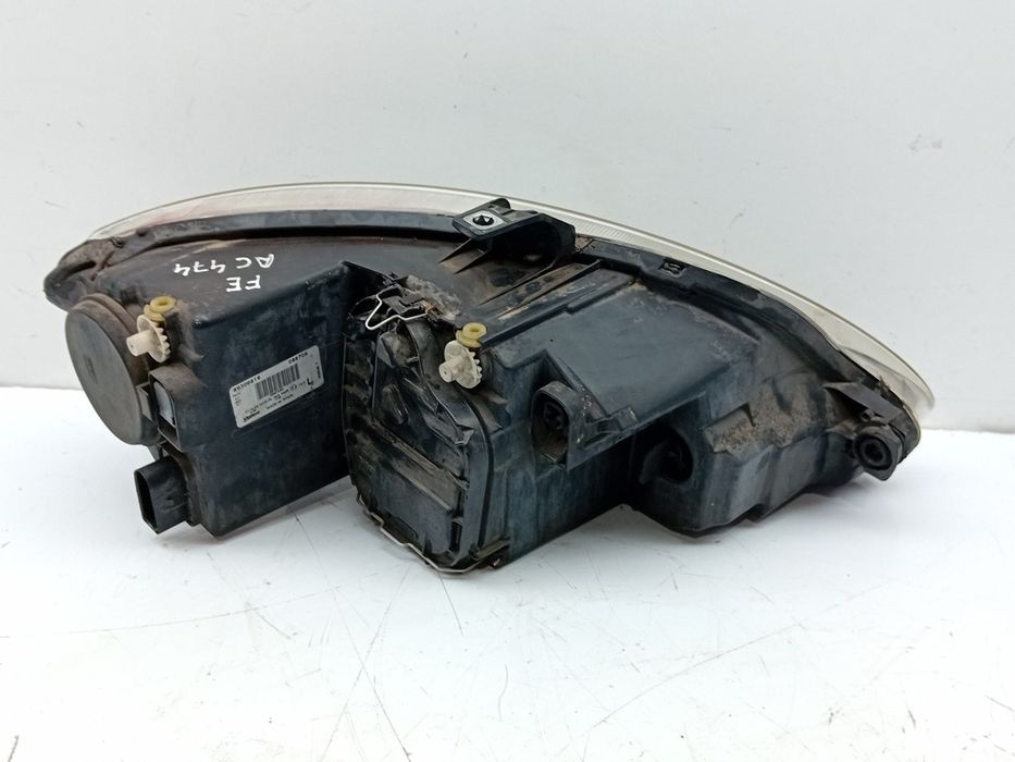 Ótica / farol esquerda SEAT Leon (1P1)