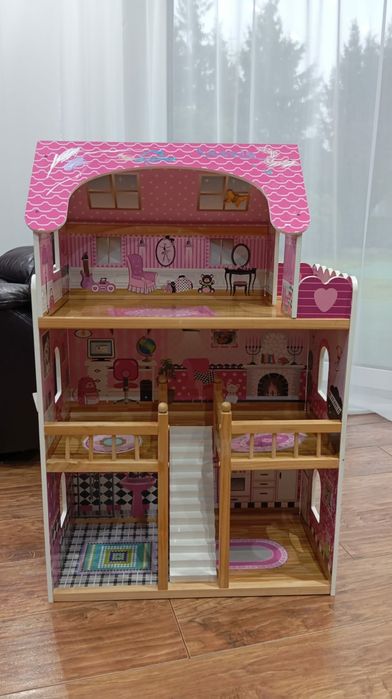 Domek dla lalek z wyposażeniem  duży 90cm wysokość