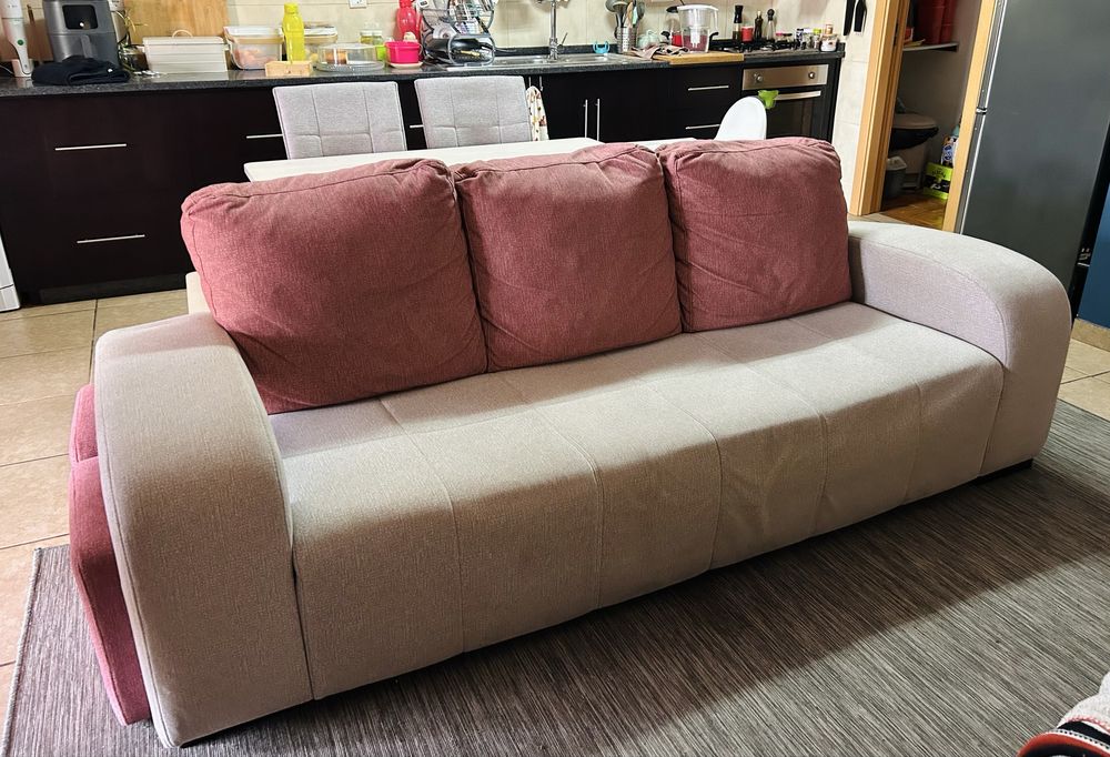 Sofá 3 lugares c/ 2 puffs