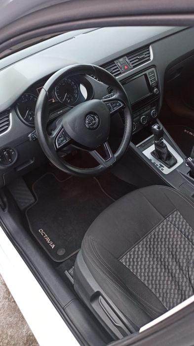 Свіжо пригнана шкода Октавія а7