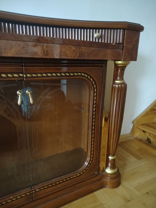 Stara komoda stylowa