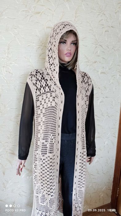 Длинный жилет . Новый.