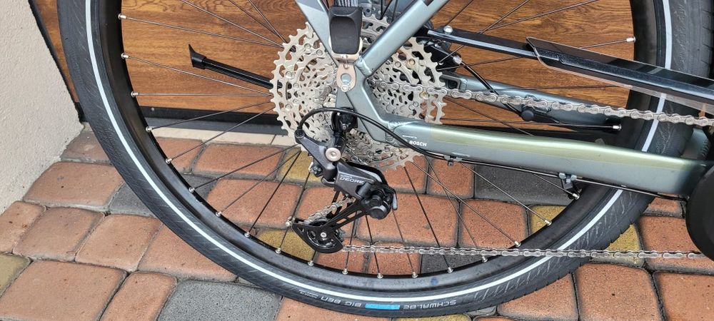 Cube Kathmandu Bosch CX4