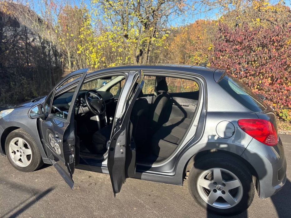 Продам peugeot 207
