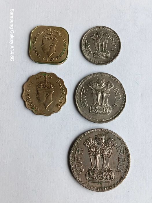 5 moedas diversas da Índia