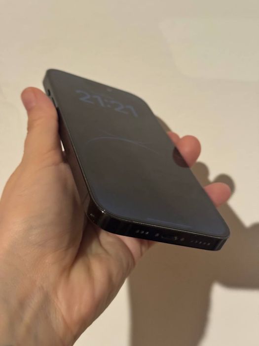 Продам пйфон  14 про 128 iphone 14pro 128