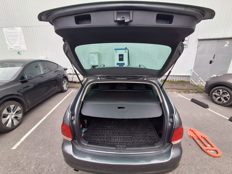 Volkswagen Golf VI 2012 в рідній фарбі