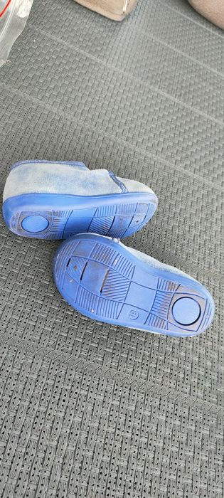 Buty kapcie dziecięce rozmiar 19