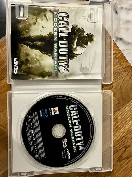 Call of Duty 4 Modern Warfare PS3 - stan doskonały,