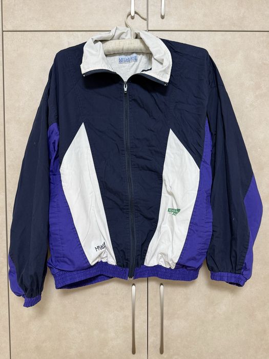 Спортівна кофта в стилі 90-ті