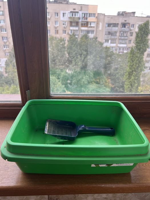 Лоток+лопатка для кота