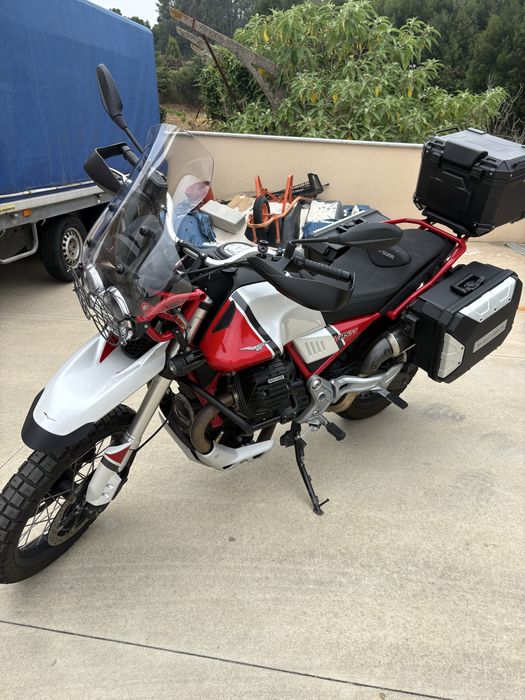 Moto Guzzi V85 TT 850