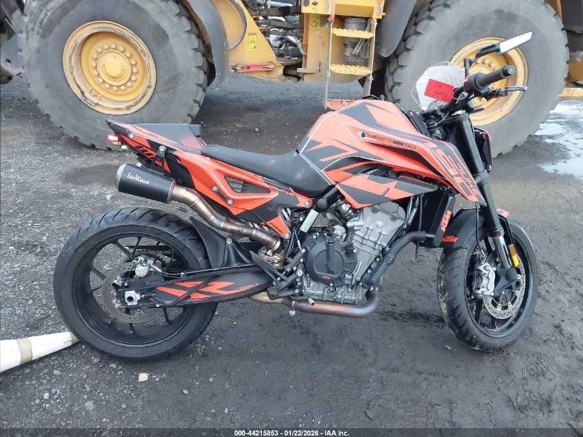 2023 KTM 790 DUKE