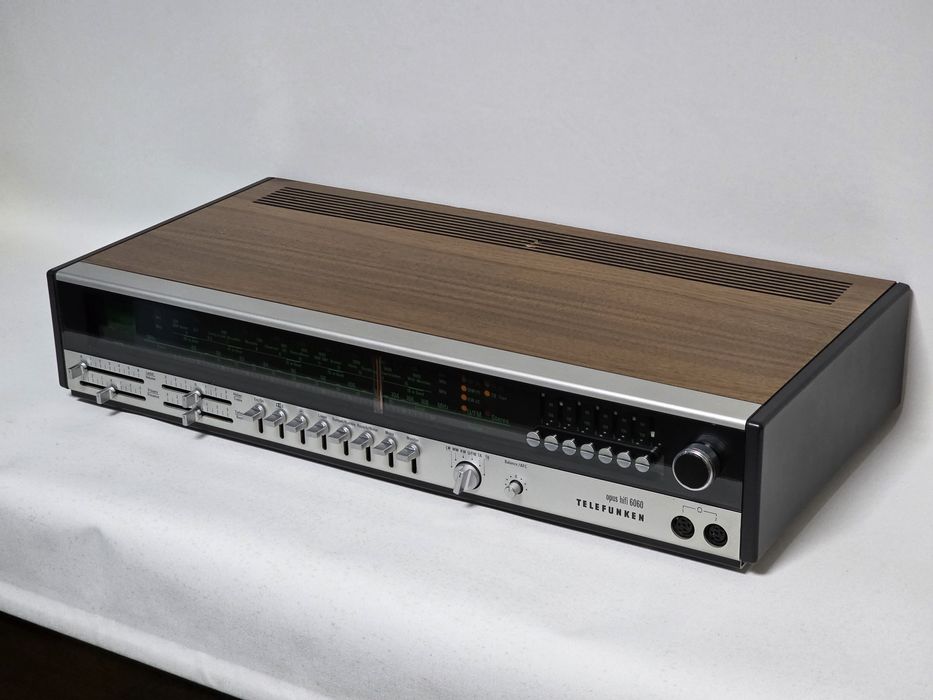Receiver Vintage reparado Telefunken