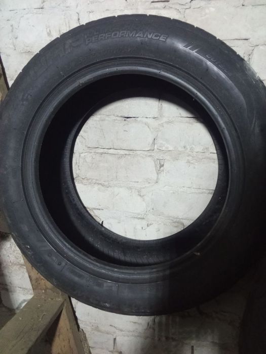 Продам шины 2 зимние и 4летние 235/55R17летние и225/45R17 зимние