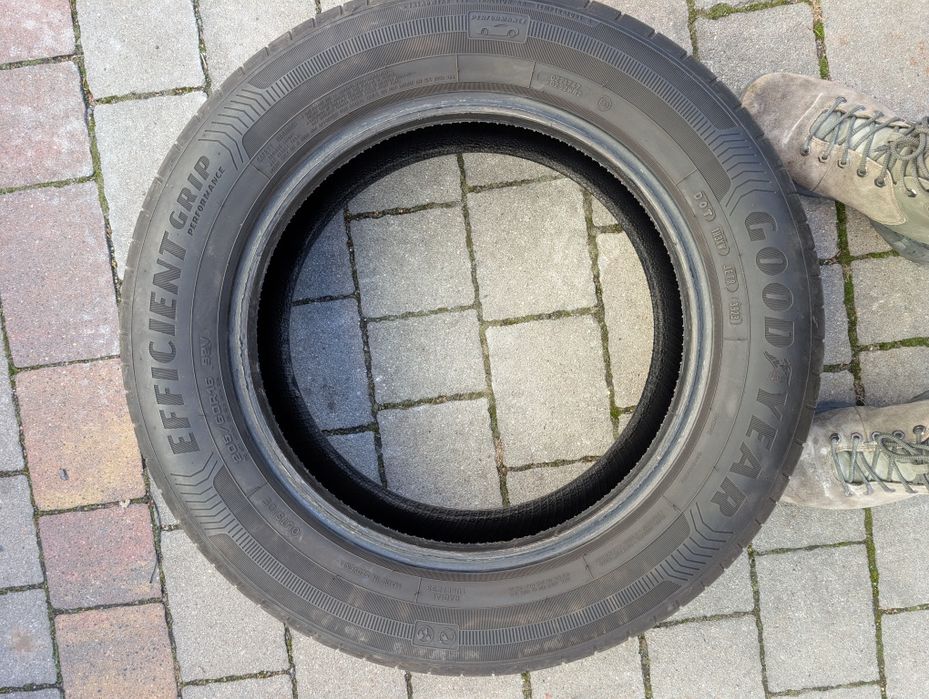 4x Opony Goodyear Efficient Grip Performance 205/60r16 DOT3923 4mm+