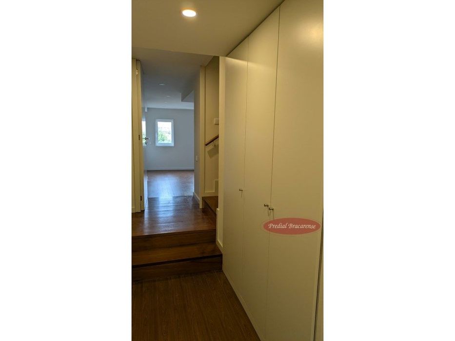 Apartamento T3 duplex no centro da cidade.